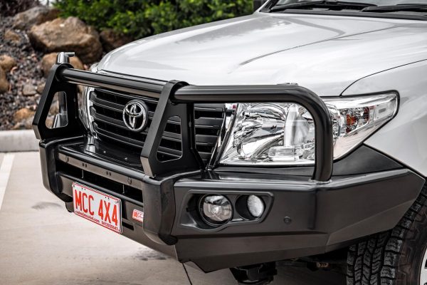 TOYOTA LANDCRUISER 200 SERIES 2008 – 2015 MCC POST TYPE BUMPER REPLACEMENT BULLBAR – POSTCL20008  (Courier Not Included, Please request separate quote) - Image 2