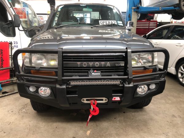 TOYOTA LANDCRUISER 80 SERIES MCC POST TYPE BUMPER REPLACEMENT BULLBAR – POSTLC80 (Courier Not Included, Please request separate quote) - Image 2