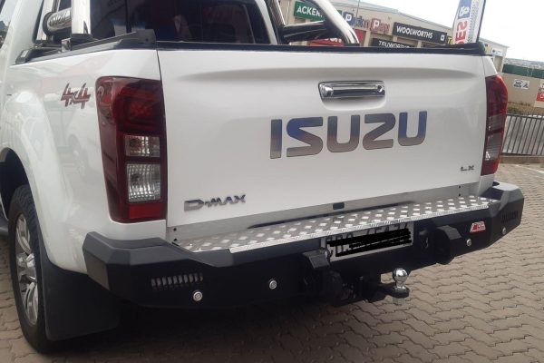 ISUZU 2013-2022 RT50 & RT85 MCC ROCKER REAR REPLACEMENT BUMPER WITH TOWBAR – RRI17 (Courier Not Included, Please request separate quote)